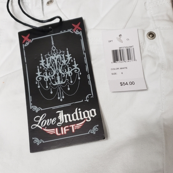 Capris - Picture 7 of 7